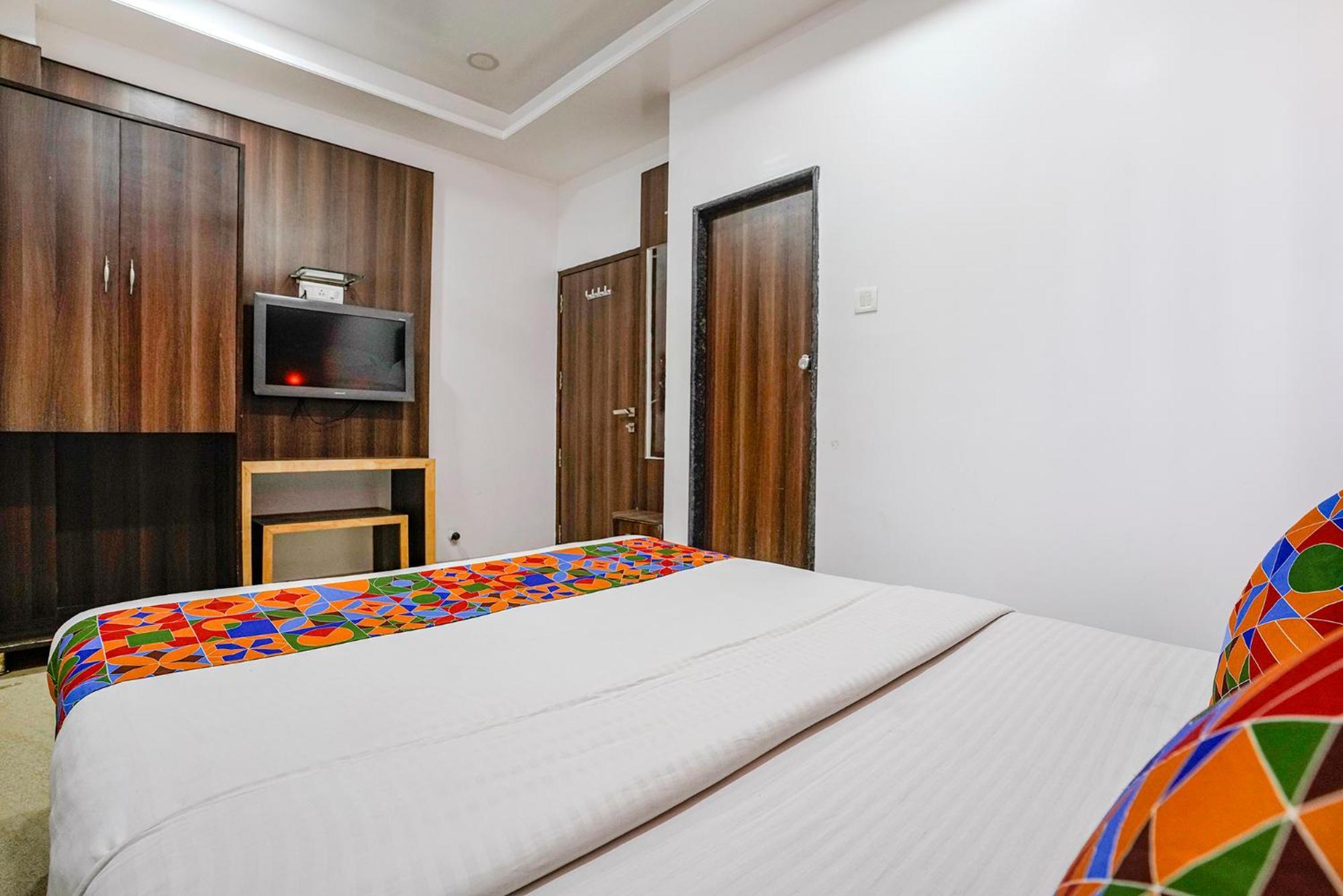 Fabhotel Sai Plaza Executive - Chatrapati Sambhaji Aurangábád Kültér fotó