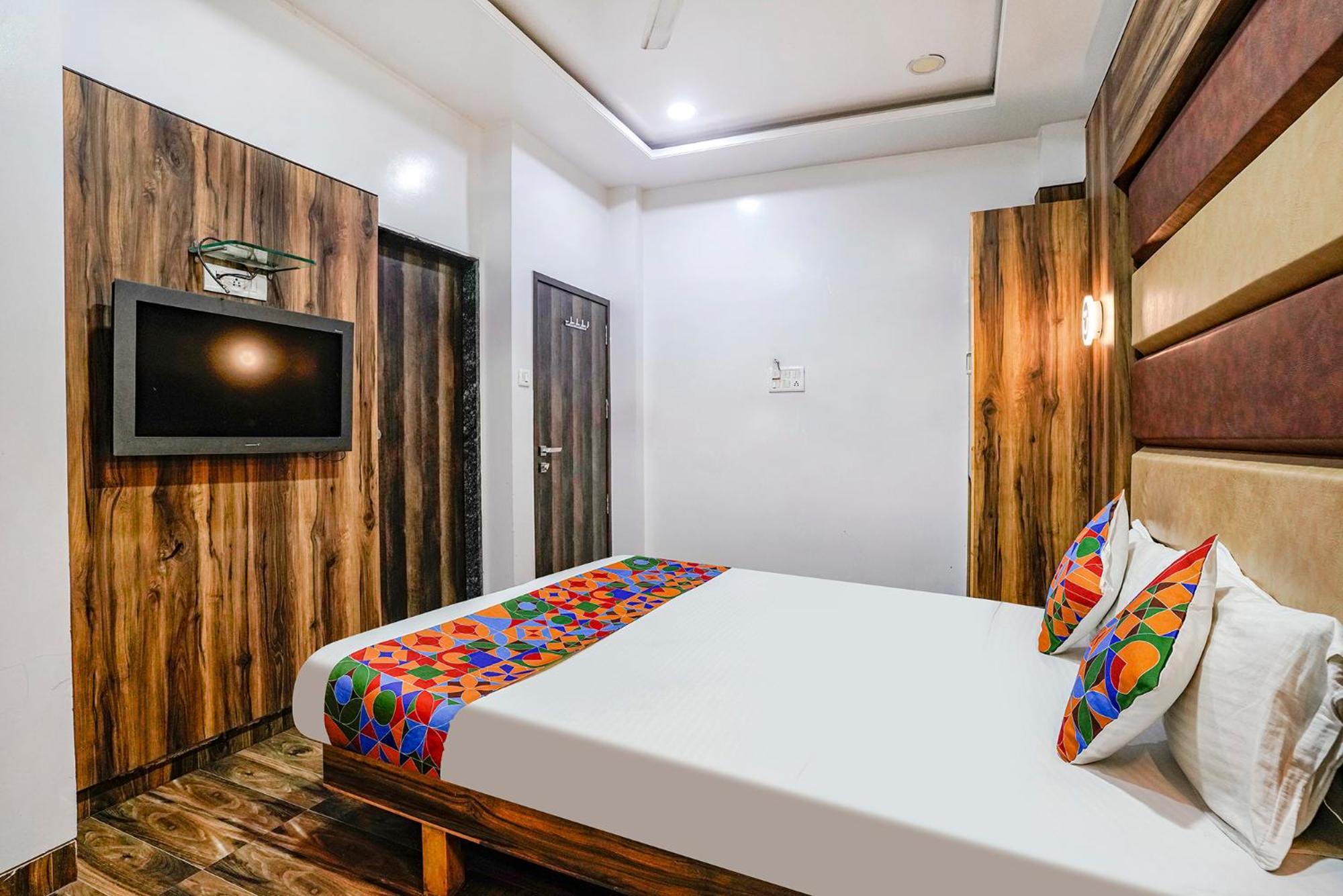 Fabhotel Sai Plaza Executive - Chatrapati Sambhaji Aurangábád Kültér fotó