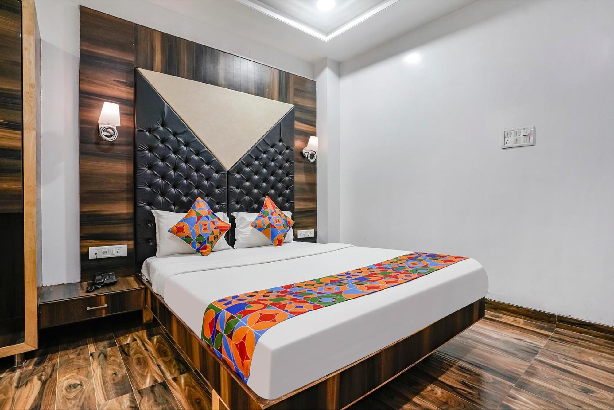 Fabhotel Sai Plaza Executive - Chatrapati Sambhaji Aurangábád Kültér fotó