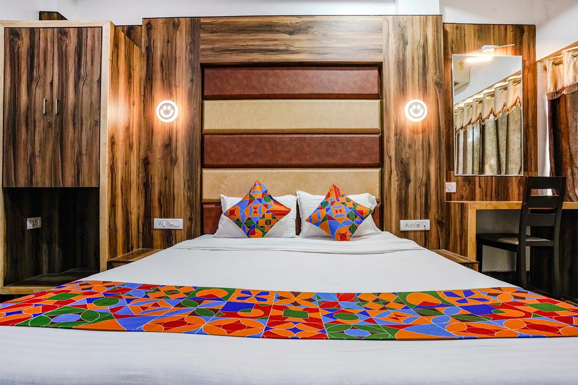 Fabhotel Sai Plaza Executive - Chatrapati Sambhaji Aurangábád Kültér fotó