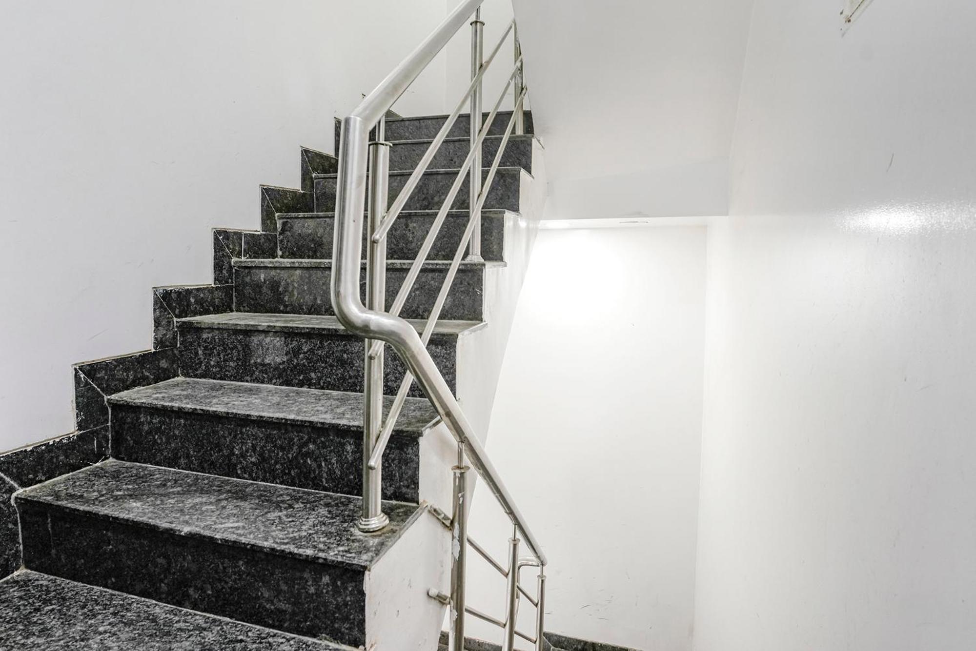 Fabhotel Sai Plaza Executive - Chatrapati Sambhaji Aurangábád Kültér fotó