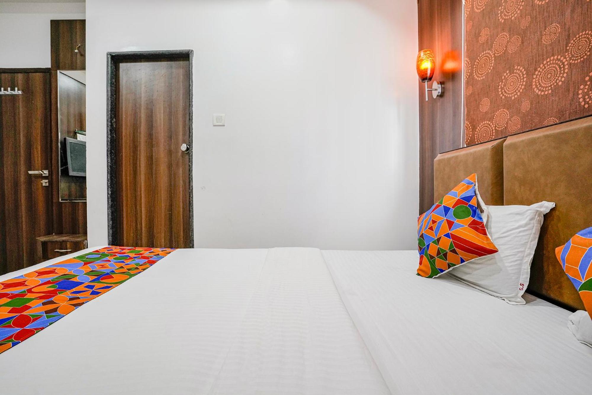 Fabhotel Sai Plaza Executive - Chatrapati Sambhaji Aurangábád Kültér fotó